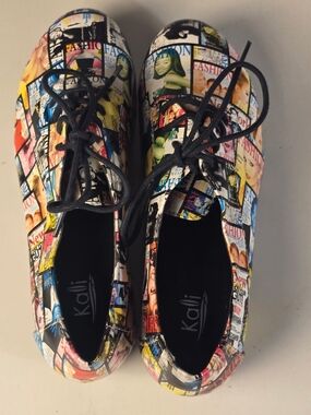 Kali Magazine Print Platform Lace-Up Oxford Shoes Multicolor 8